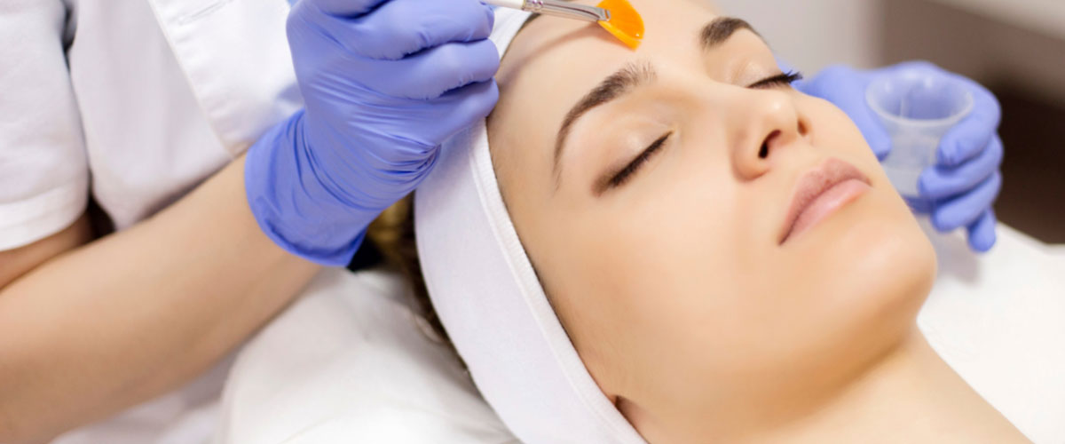 Medifacials treatment in kharghar, Navi Mumbai by Dr. Gunjan Gangaraju